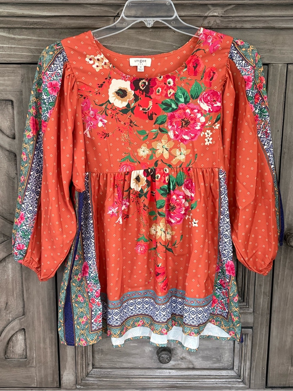 NWOT Women’s UMGEE Orange Floral Patchwork Boho Flowy 3/4 Sleeve Blouse (Medium)
